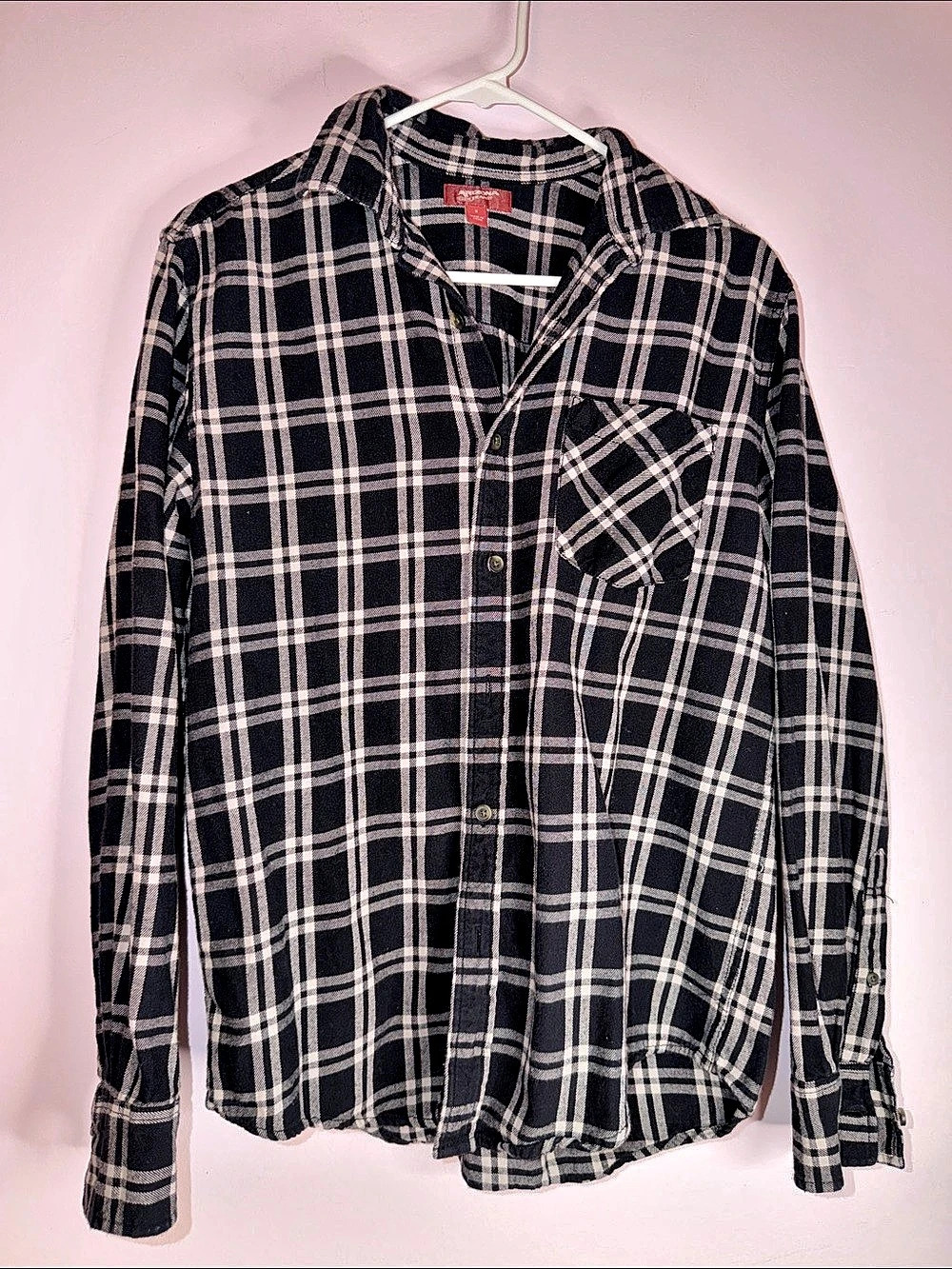 Arizona Jeans Plaid Button Down in Black & White Size Medium